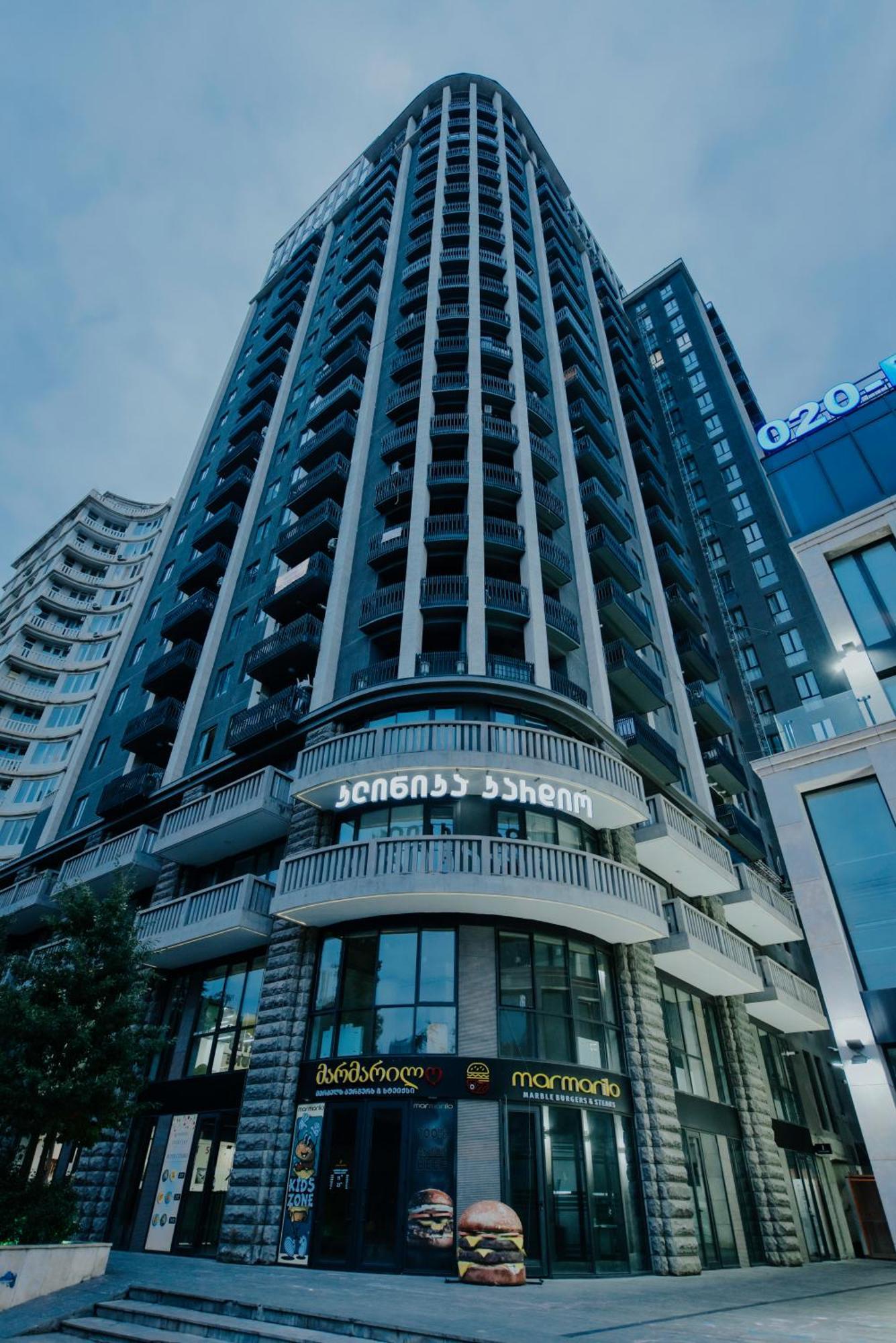 Skyline Luxury Suites Tbilisi Eksteriør bilde