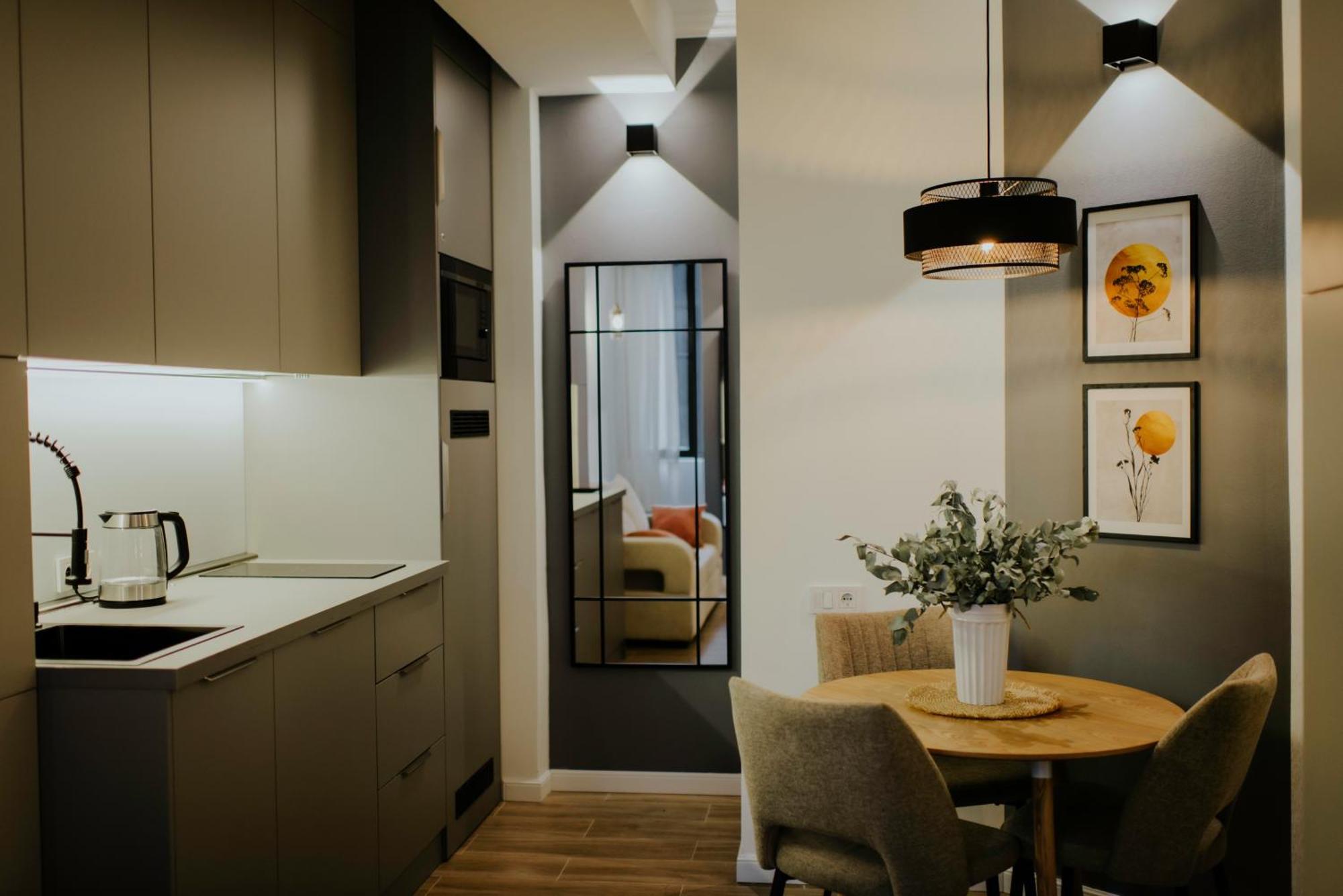 Skyline Luxury Suites Tbilisi Eksteriør bilde
